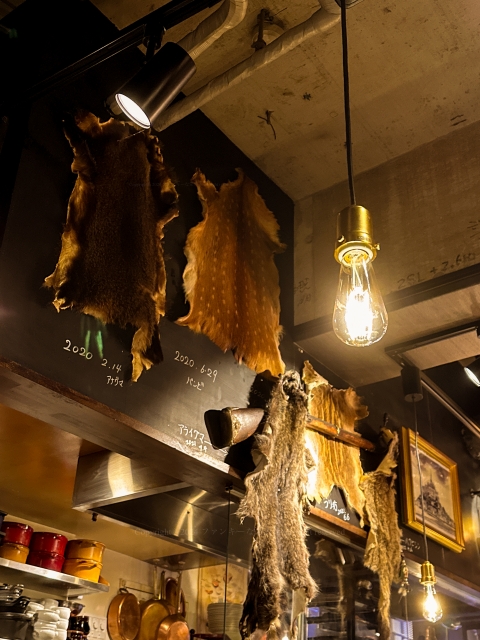 東京ジビエ料理の最高峰！　GOURMANDS（グルマンズ）で肉のうま味をたっぷり味わう【御茶ノ水・淡路町】